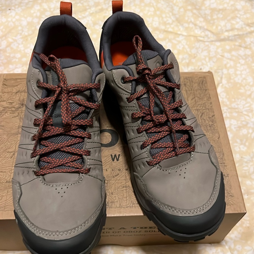 Oboz size 10.5, regular, sypes , low leather,B-DRY